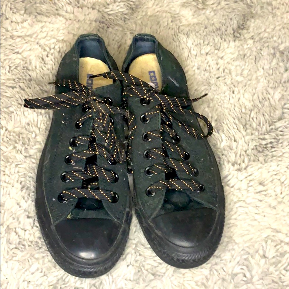 Black low top Converse